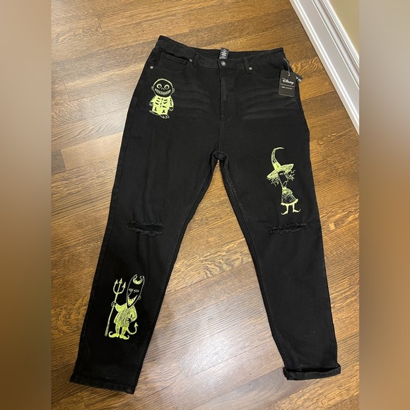 HOT TOPIC DISNEY The Nightmare Before Christmas Oogie Boogie Mom Jean SZ 17 Plus - Picture 13 of 14
